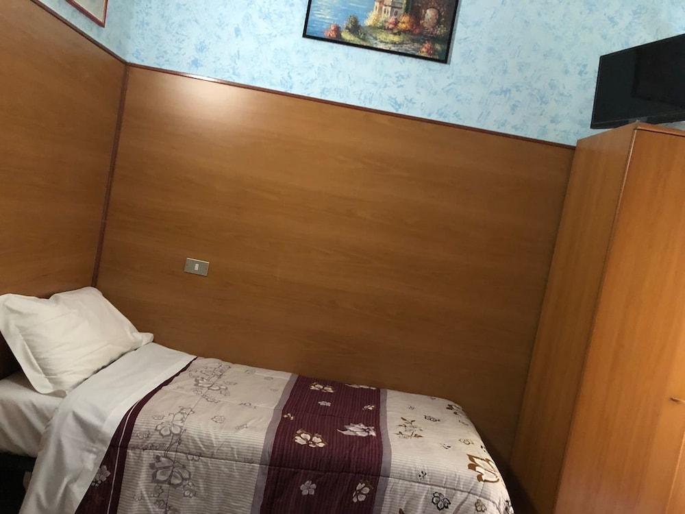 Don Chisciotte Hotel Turin Ngoại thất bức ảnh
